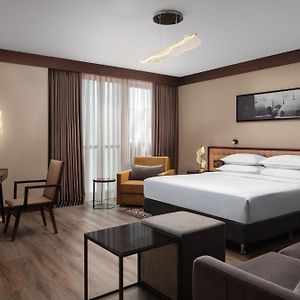 Premium Corner Room Lounge Access